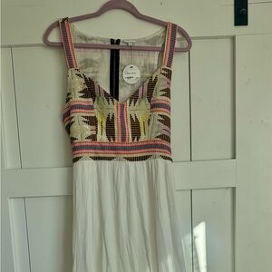 En Creme Multicolor Embroidered Maxi Dress
